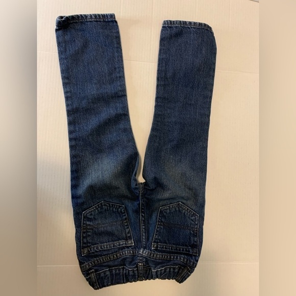 The Children Place jeans in size 5T - Picture 2 of 6